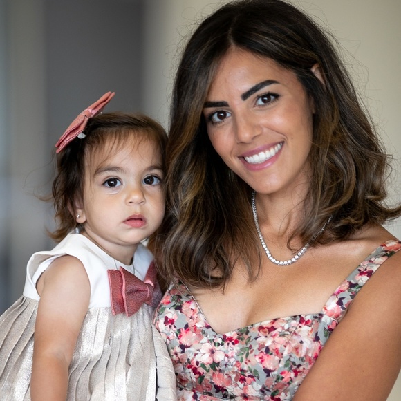 Meet your Posher, Christina - Picture 1 of 1